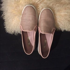 Simply Vera Wang slip on